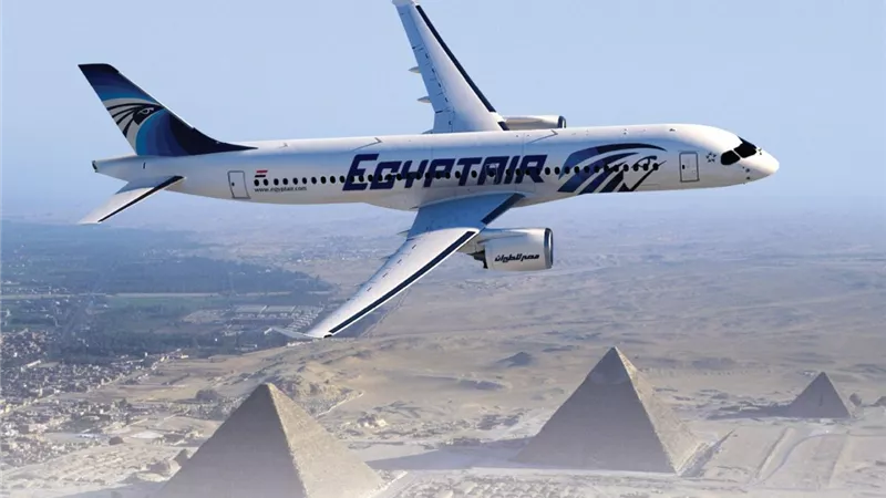 مصر للطيران تهيب بالمسافرين متابعة بيانات حجزهم أولا بأول