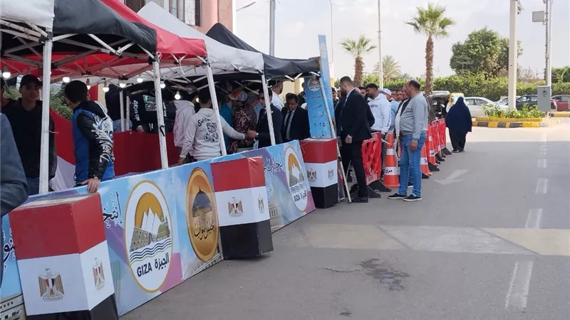 لجان الاقتراع تفتح أبوابها من جديد فى انتخابات الدوائر الملغاة 