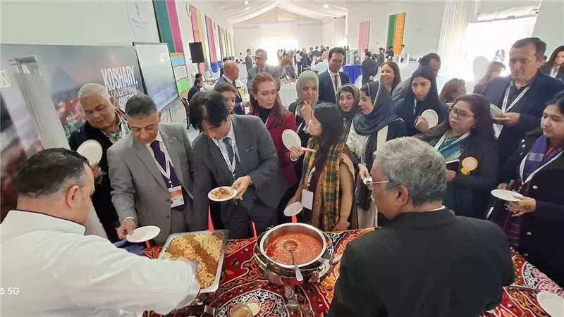 الوفد المصري يحتفل بتسجيل الكشري في قوائم التراث الثقافي غير المادي 
