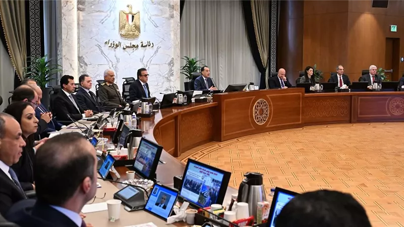 مجلس الوزراء :يُوافق على استكمال إجراءات طرح محطات توليد الكهرباء بجبل الزيت