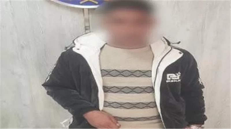 ضبط شخص بحوزته كروت دعائية لتوجيه الناخبين بالطالبية 