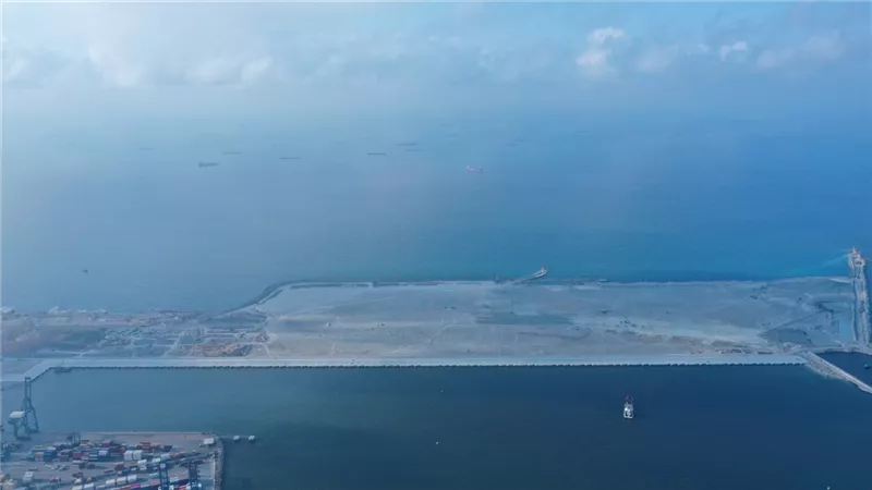ارتفاع معدلات تنفيذ إنشاء محطة تحيا مصر 2 متعددة الأغراض بميناء الدخيلة 