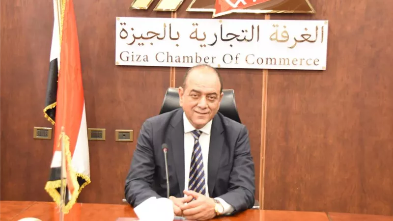 رئيس غرفة الجيزة: تنوع المنافذ والرقابة على الأسواق يعززان وفرة السلع 