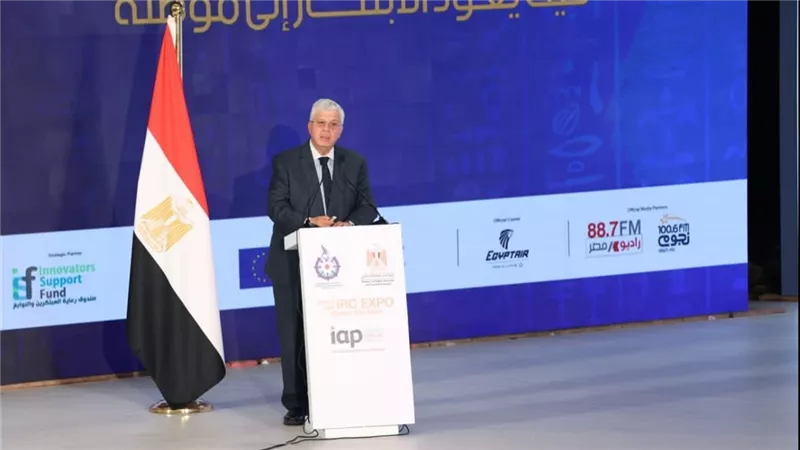 وزير التعليم العالي يبحث مشروع جامعة النقل الدولية مع خبير من جامعة «دريسدن»
