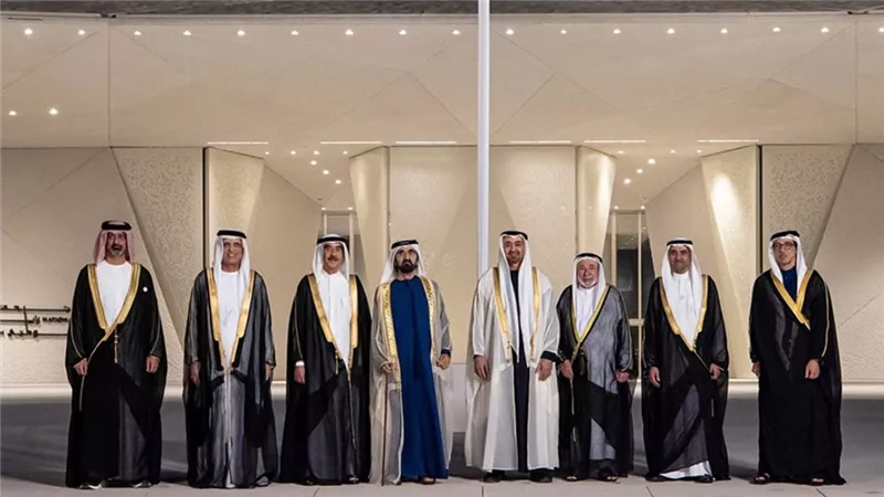 رمز الأناقة والهيبة العربية.. البشت العربي في اليونسكو