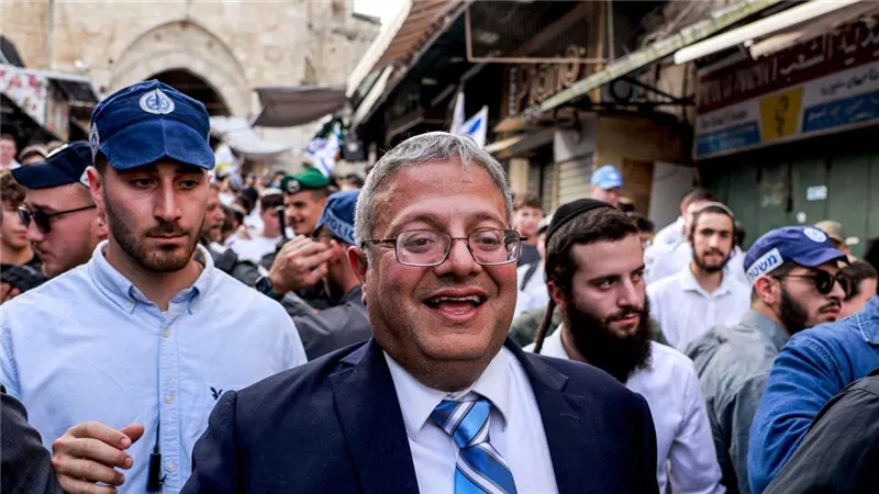 بعد هدم المجمع المحيط.. بن غفير يلوح بهدم قبر عز الدين القسام