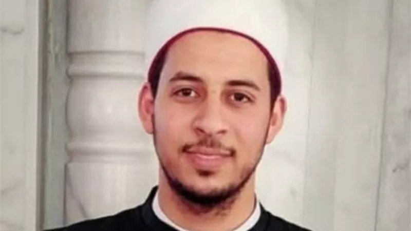 لفوزه بالمركز الأول بالمسابقة العالمية..أوقاف البحيرة تهنئ الشيخ طارق شعبان 