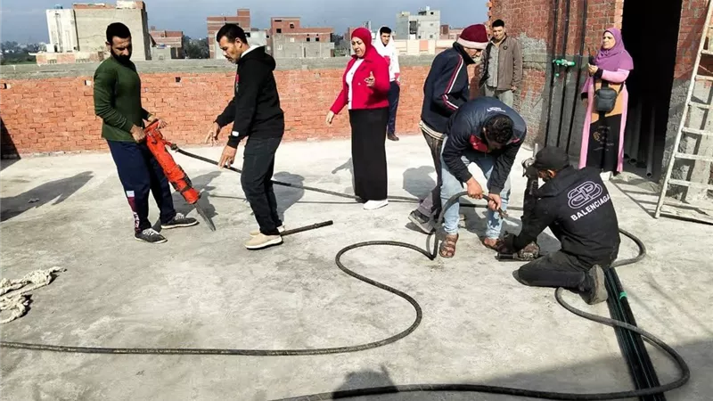 إزالة بناء مخالف بالروضة وتنفيذ قرار صارم لمنع التعديات وتحقيق الانضباط بدمياط