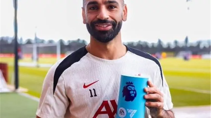 صلاح يحصد جائزة لاعب الشهر في الدوري الإنجليزي ويتصدر تقييمات FC 26
