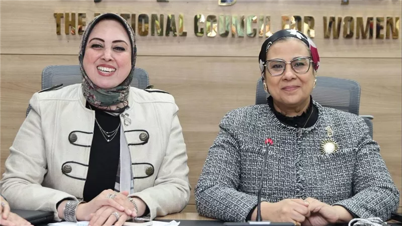 المستشارة أمل عمار تتفقد سير العملية الانتخابية من داخل الغرفة المركزية للمجلس