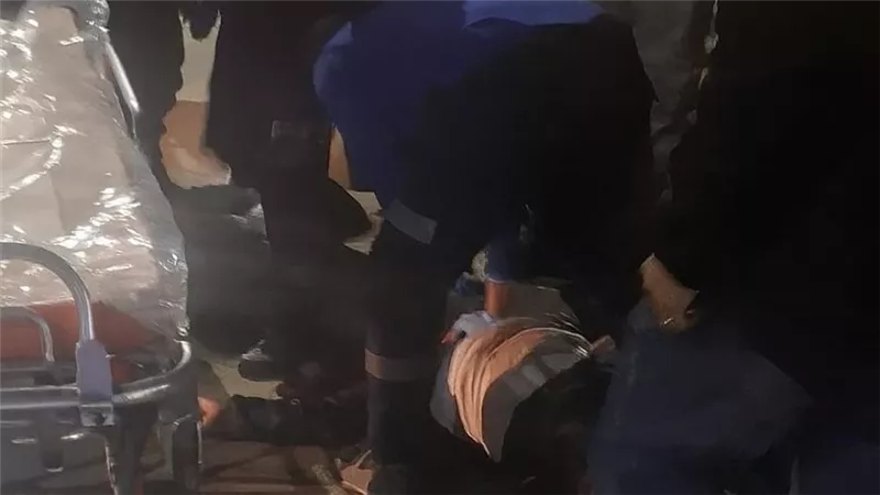 إصابات بالغة لشابين في حادث انقلاب دراجة نارية بالمحلة الكبرى