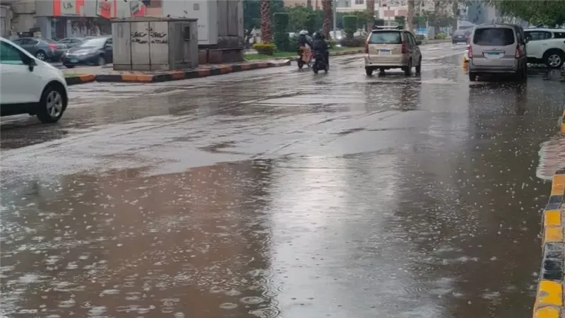 الأرصاد تحذر من الشبورة المائية: «موجودة ومؤثرة على انخفاض الرؤية على الطرق»