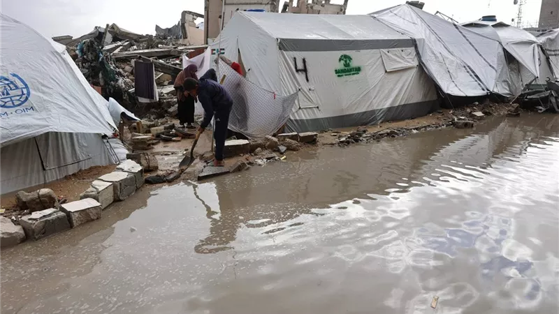 غزة تغرق تحت الأمطار.. متحدث البلدية يكشف حجم الأزمة الإنسانية |فيديو