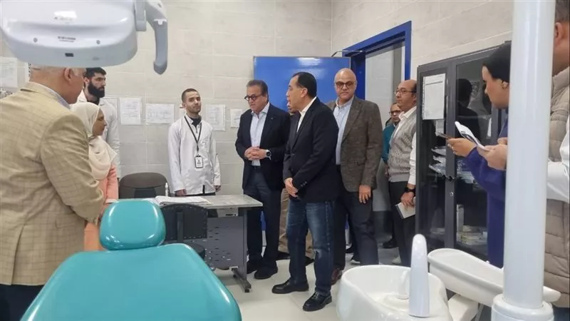 رئيس الوزراء يتفقد مركز طب الاسرة بقرية طحانوب بشبين القناطر بمحافظة القليوبية