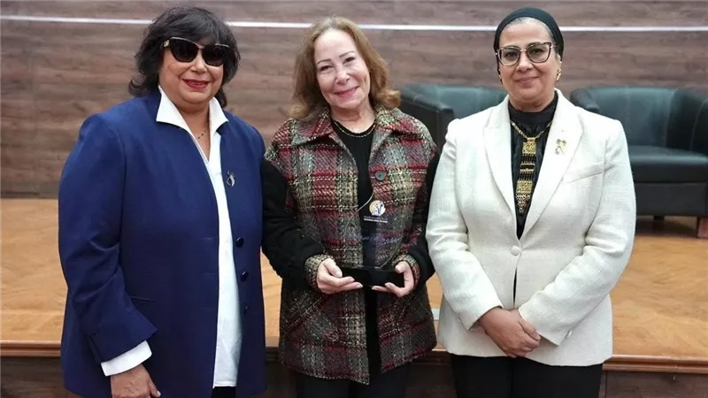 الفنون والثقافة بالمجلس القومي للمرأة تنظم ندوة العنف الإلكتروني ضد المرأة