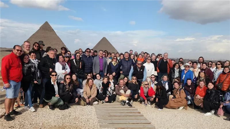 السياحة تنظم رحلة لصحفيين ومؤثرين فرنسيين لزيارة مصر بالتعاون مع Travel Evasio