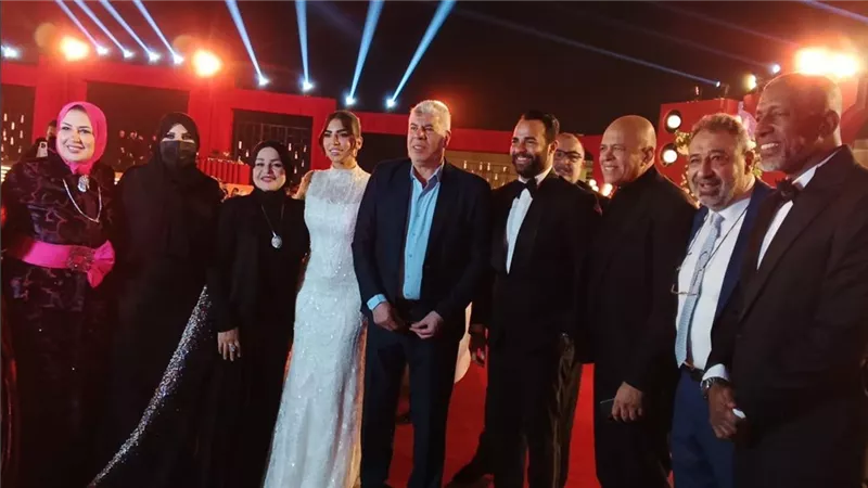 كوكبة من نجوم الفن والرياضة يشاركون بحفل زفاف ابنة ربيع ياسين