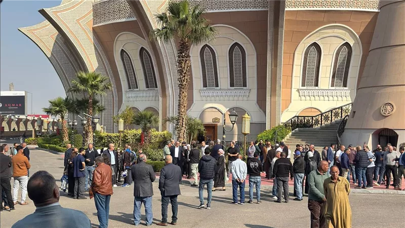 جنازة مهيبة لتشييع جثمان الدكتور محمد عبداللاه بمسجد الشرطة|صور