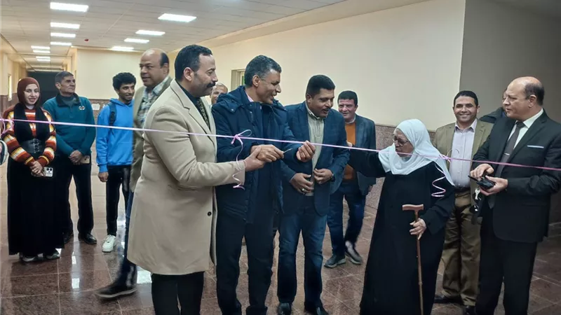 رئيس جامعة بنى سويف : معرض خيري للملابس تأكيدًا على الدور المجتمعي والإنساني 