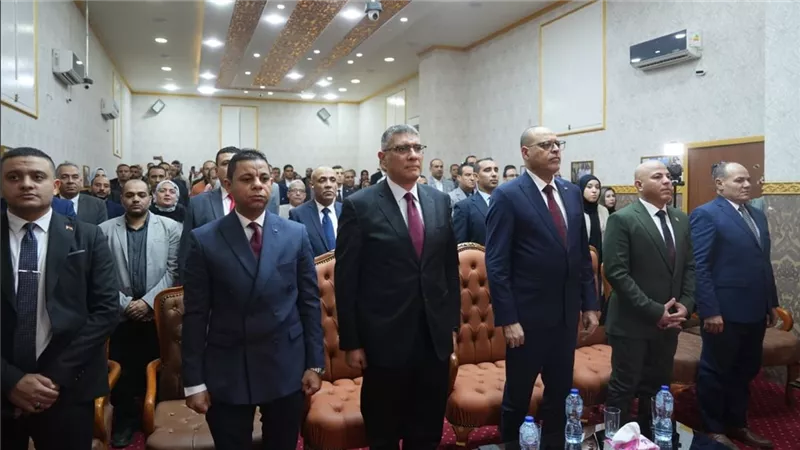 وزير العمل يواصل لقاءته مع أصحاب الأعمال لإنفاذ 