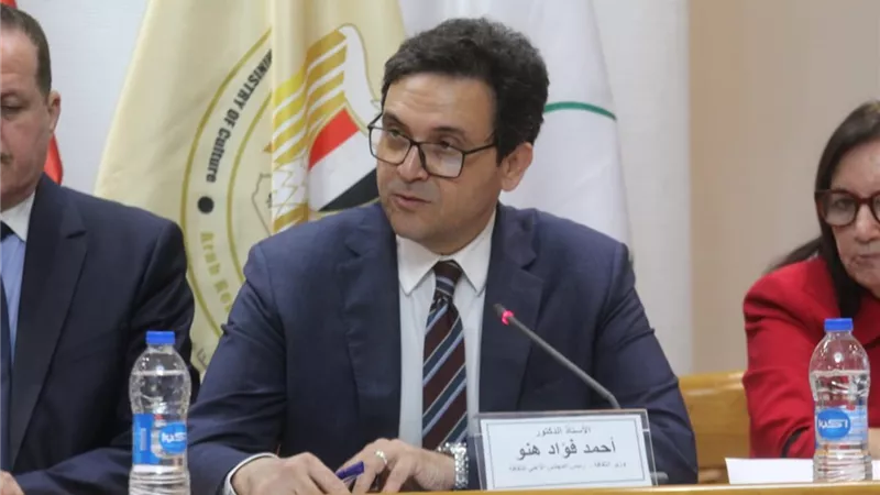 وزير الثقافة يوجه الشكر لوزير النقل لدعمه مبادرة فرحانين بالمتحف المصري الكبير