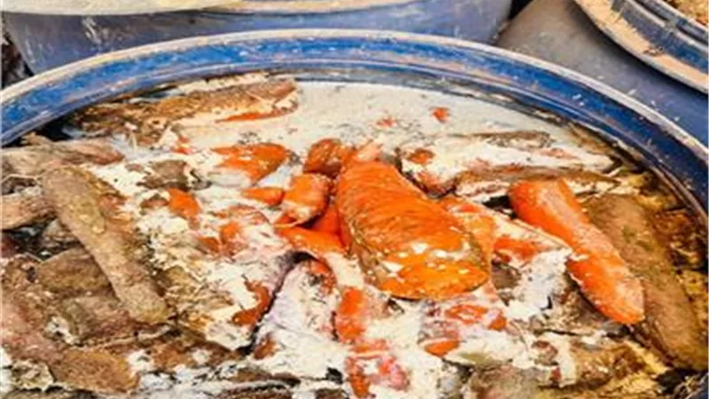 ضبط طن مخللات مجهولة المصدر في بسيون قبل طرحها للأسواق بالغربية