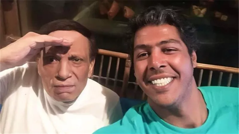 أول تعليق من عمر مصطفى متولي بعد وفاة والدته إيمان شقيقة الزعيم عادل إمام