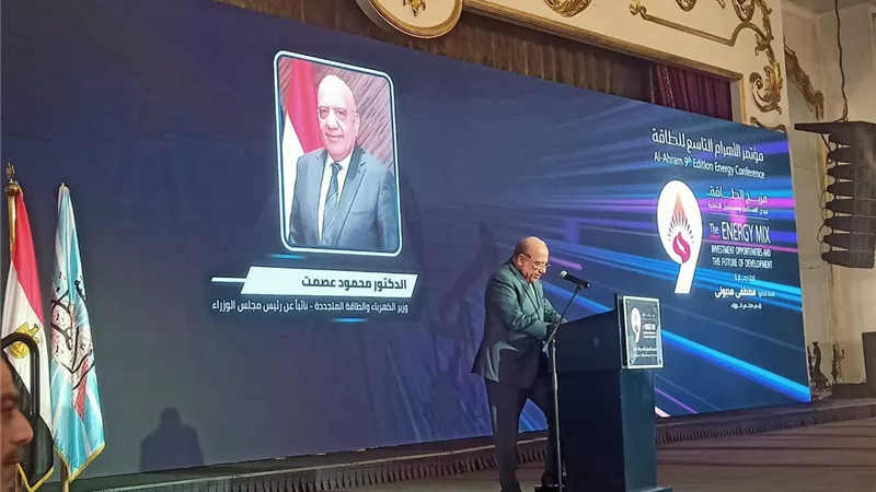 وزير الكهرباء : نستهدف الوصول بالطاقة النظيفة لـ 42% من إجمالي الطاقة المولدة 