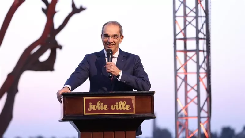 وزير الاتصالات: اتفاق مع 55 شركة لتوفير آلاف فرص العمل للشباب 