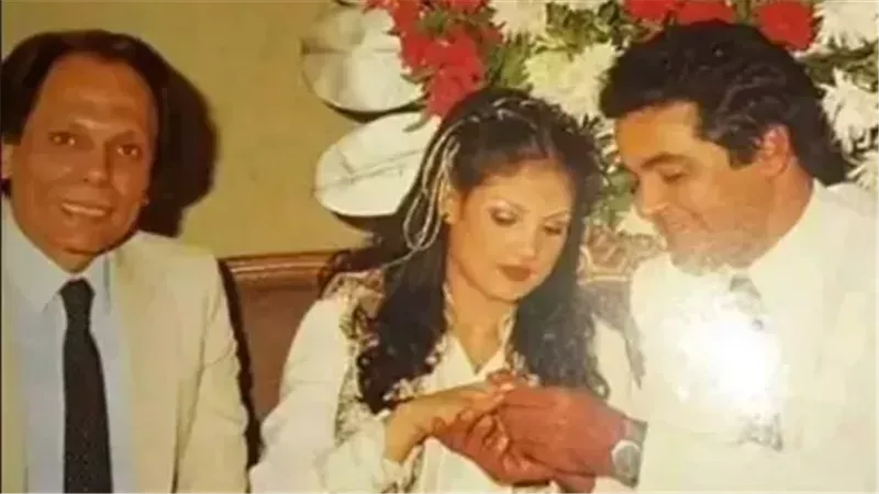 غياب الزعيم عادل إمام عن حضور جنازة شقيقته بمسجد الشرطة بالشيخ زايد