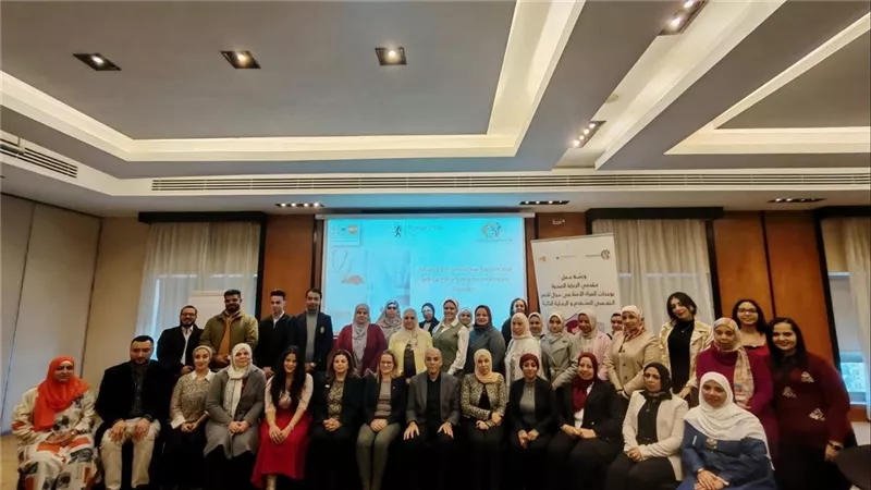 القومي للمرأة ورشة عمل متخصصة في مجال الدعم النفسي والرعاية الذاتية بكلية طب 