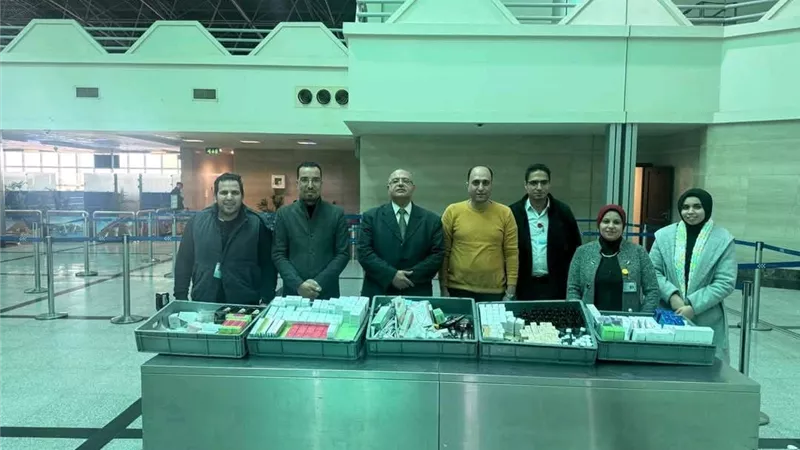 جمارك مطار أسيوط تضبط محاولة تهريب مستحضرات تجميل مخالفة للقانون