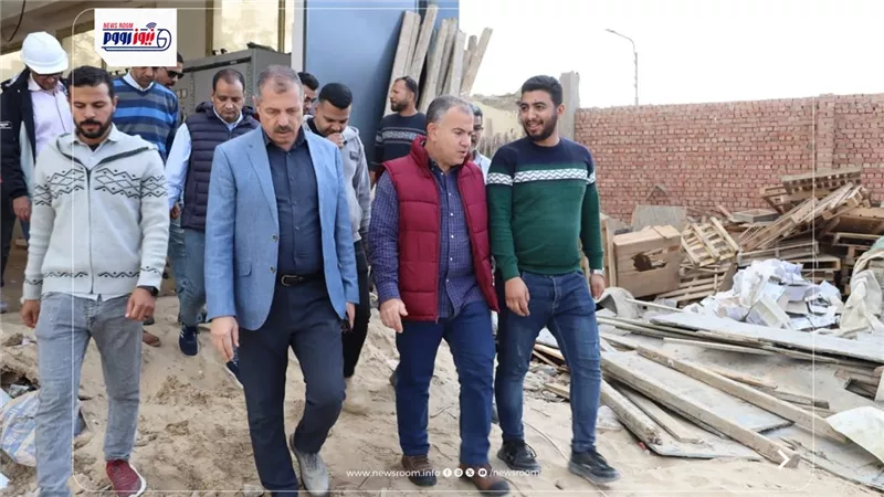 الفيوم.. رئيس شركة المياه يتفقد مكونات محطة قحافة ويتابع نسب الإنجاز