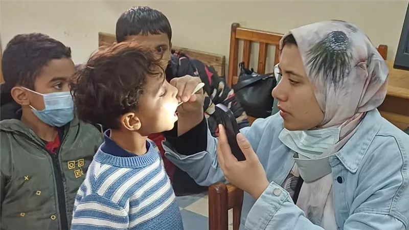 جامعة بنها تنظم قافلة طبية بمدرسة كفر عامر ورضوان الإبتدائية المشتركة بكفر شكر