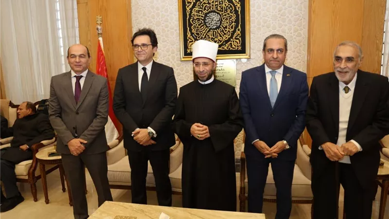 وزيرا الأوقاف والثقافة ورئيس شركة العاصمة يفتتحون متحف كبار القرّاء