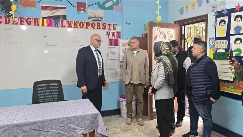 محافظ القليوبية يتفقد جاهزية لجان الإعادة لانتخابات النواب بقليوب والقناطر 