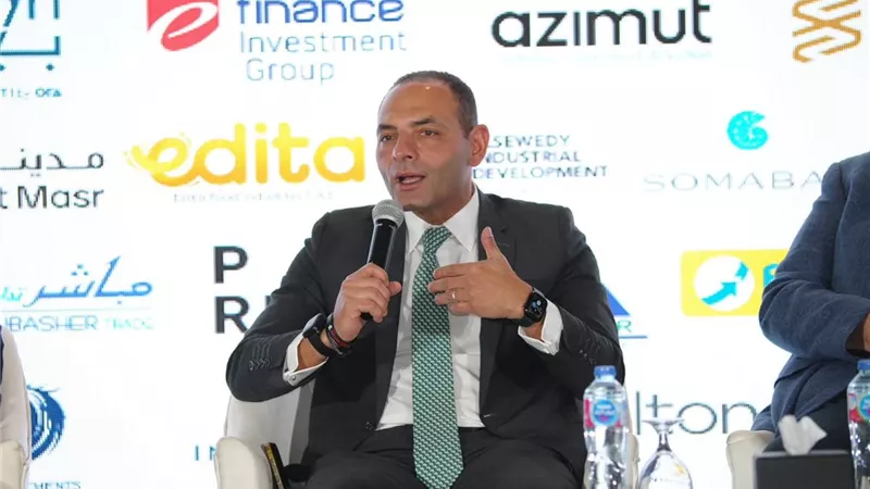 أحمد أبو السعد: الأصل في دور الدولة التنظيم والرقابة وليس التدخل في البيزنس