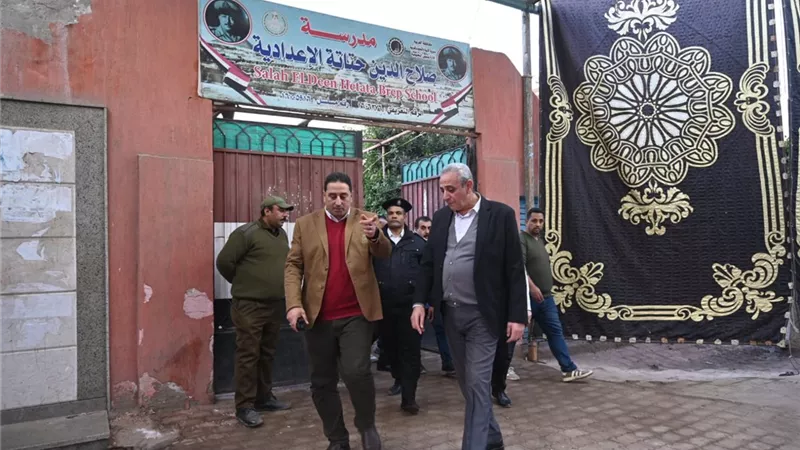 قبل ساعات من الاقتراع.. محافظ الغربية يتفقد لجان الإعادة ببسيون ويؤكد جاهزيتها