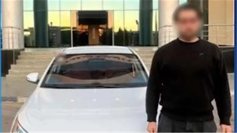 ضبط سائق يقود سيارته عكس الاتجاه ويعرض المواطنين للخطر بالجيزة
