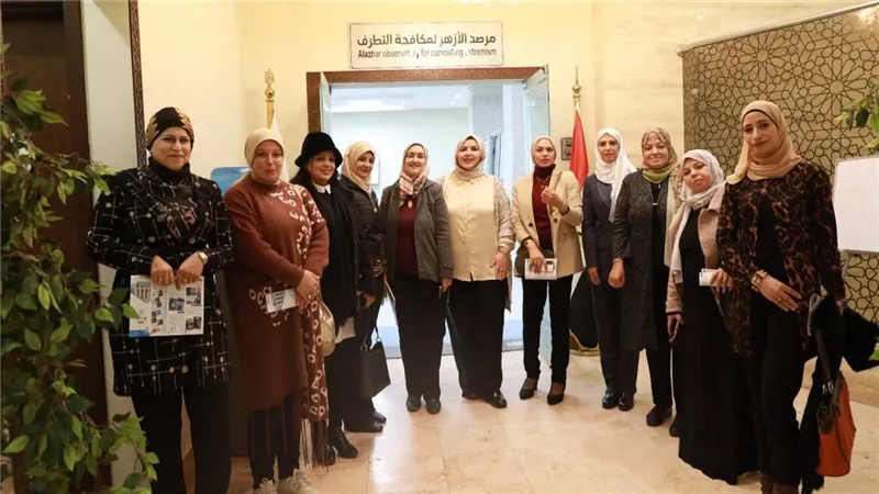مرصد الأزهر يستقبل وفدًا رفيعًا من كلية الدفاع الوطني لتبادل الخبرات 