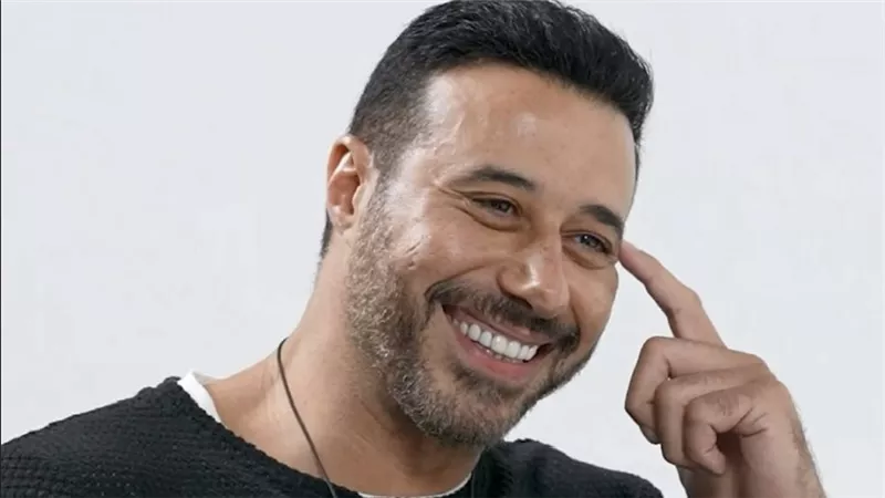 أحمد السعدني يهاجم احتفالية الاستاد: «الدنيا بتمسخ جامد»