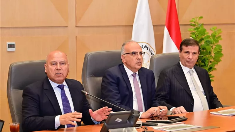 وزراء الري والنقل والزراعة يبحثون موقف الموضوعات المشتركة بين الوزارات