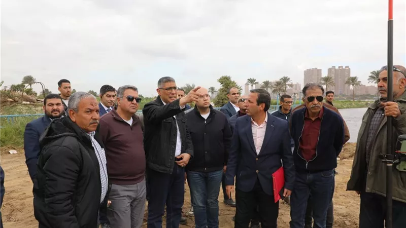 محافظ الجيزة يتفقد الأعمال الجارية بممشى 