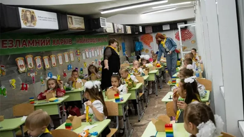 مدارس سرية تحت الأرض.. الأطفال الأوكرانيون يواصلون الدراسة رغم الحرب