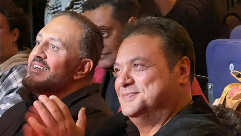 تمثيل يُخيف المحترفين.. مراد مكرم يشيد بدفعة جديدة من نجوم المستقبل