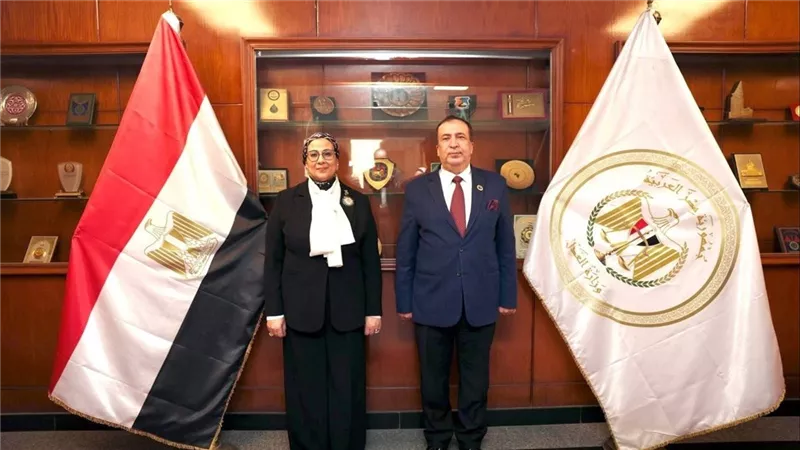 أمل عمار تشارك في الدورة التدريبية لضباط القضاء العسكري