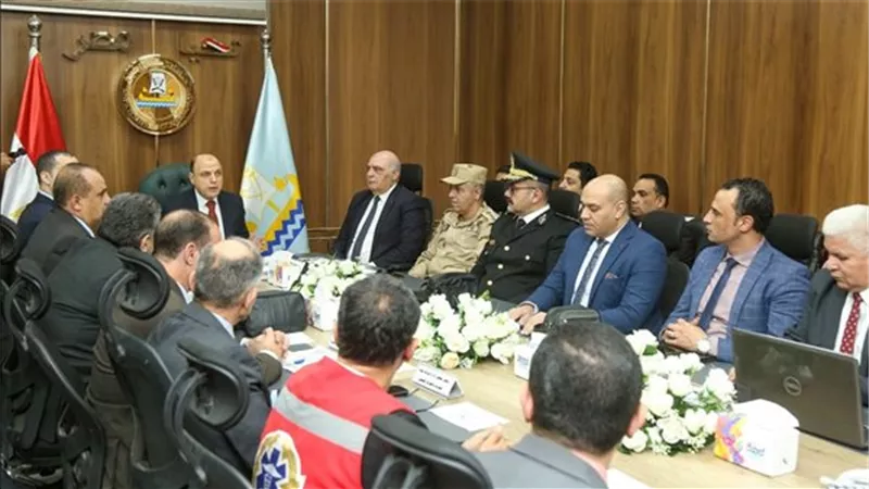محافظ كفر الشيخ يترأس غرفة العمليات الرئيسية لمتابعة جولة الإعادة للانتخابات