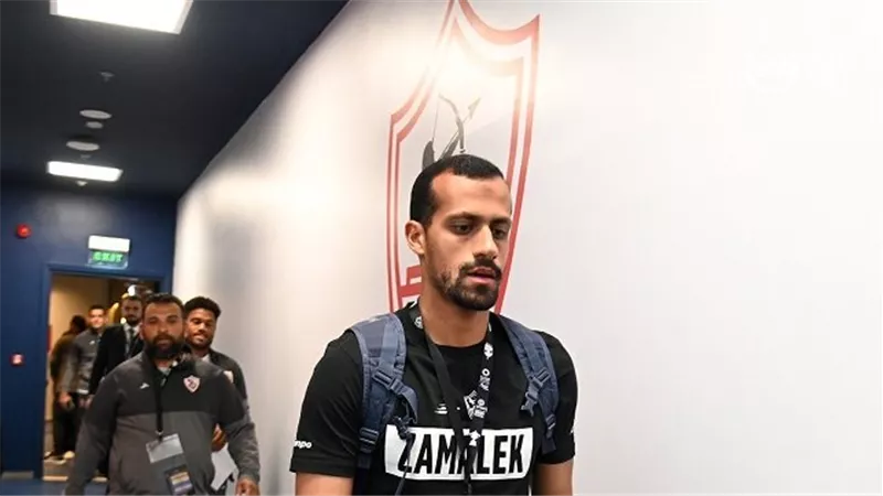 شكوى رسمية وهجوم ناري.. التفاصيل الكاملة لأزمة الزمالك مع محمد أشرف روقا