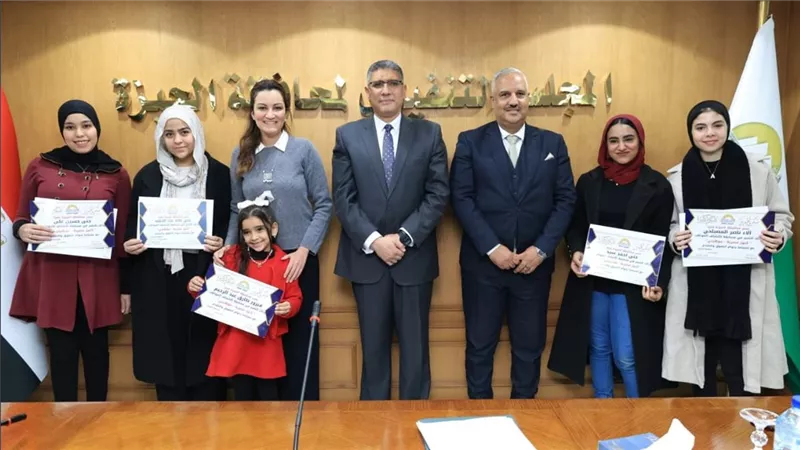 محافظ الجيزة يهنئ الفائزين بالمراكز الأولى في مسابقتي «موهبتي» و«كنوز مصرية» 
