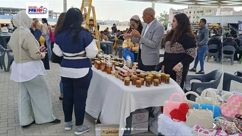 أكثر من 20 عارضًا حرفيًا.. أيادي مصر بالمنيا تقيم معرضًا تسويقيًا للحرف اليدوي